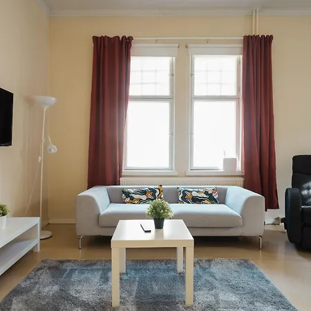 Apartment Kotimaailma Hortus - 4br *